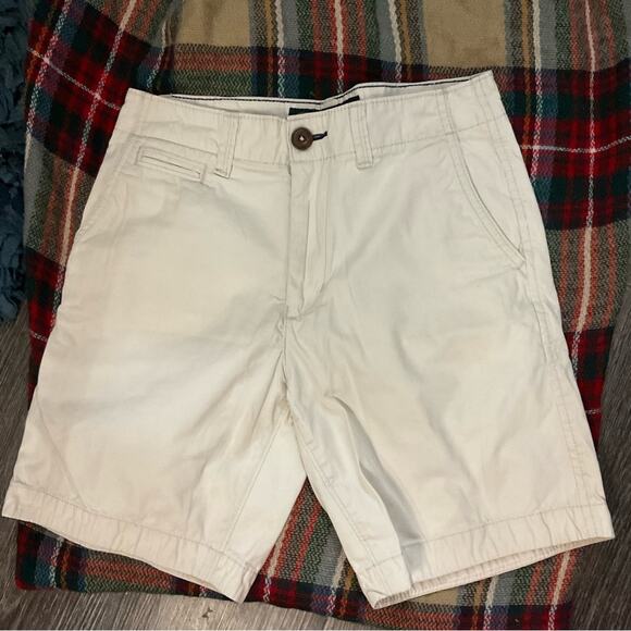 American Eagle Outfitters Prep Bermuda Shorts 26 Light Khaki Casual Vacation - Picture 3 of 13